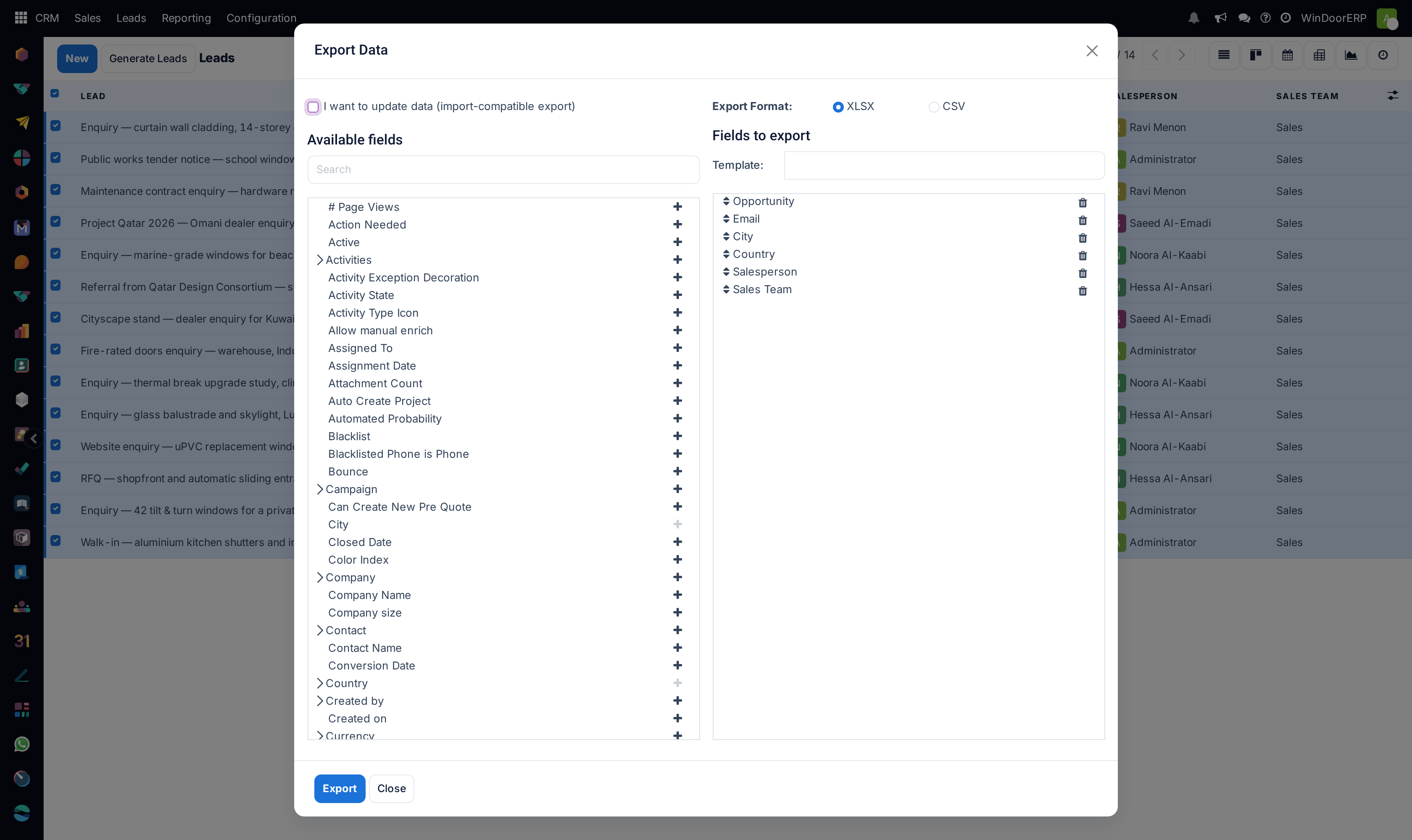 The Export Data window: the compatibility box, the available-field tree, the format radios, and the fields to export.