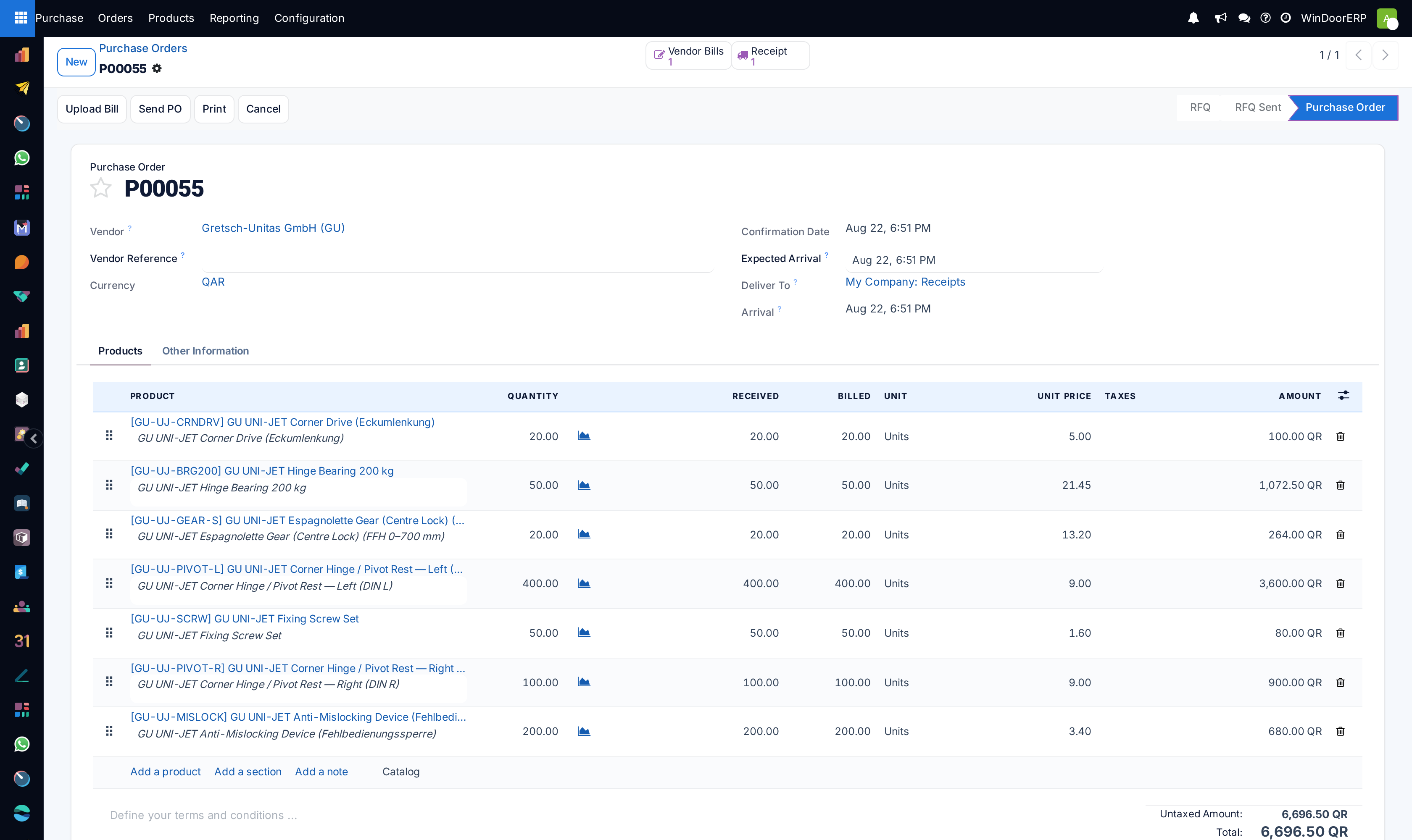 A confirmed purchase order with Vendor Bills and Receipt buttons, received and billed columns per line, and the Purchase Order state