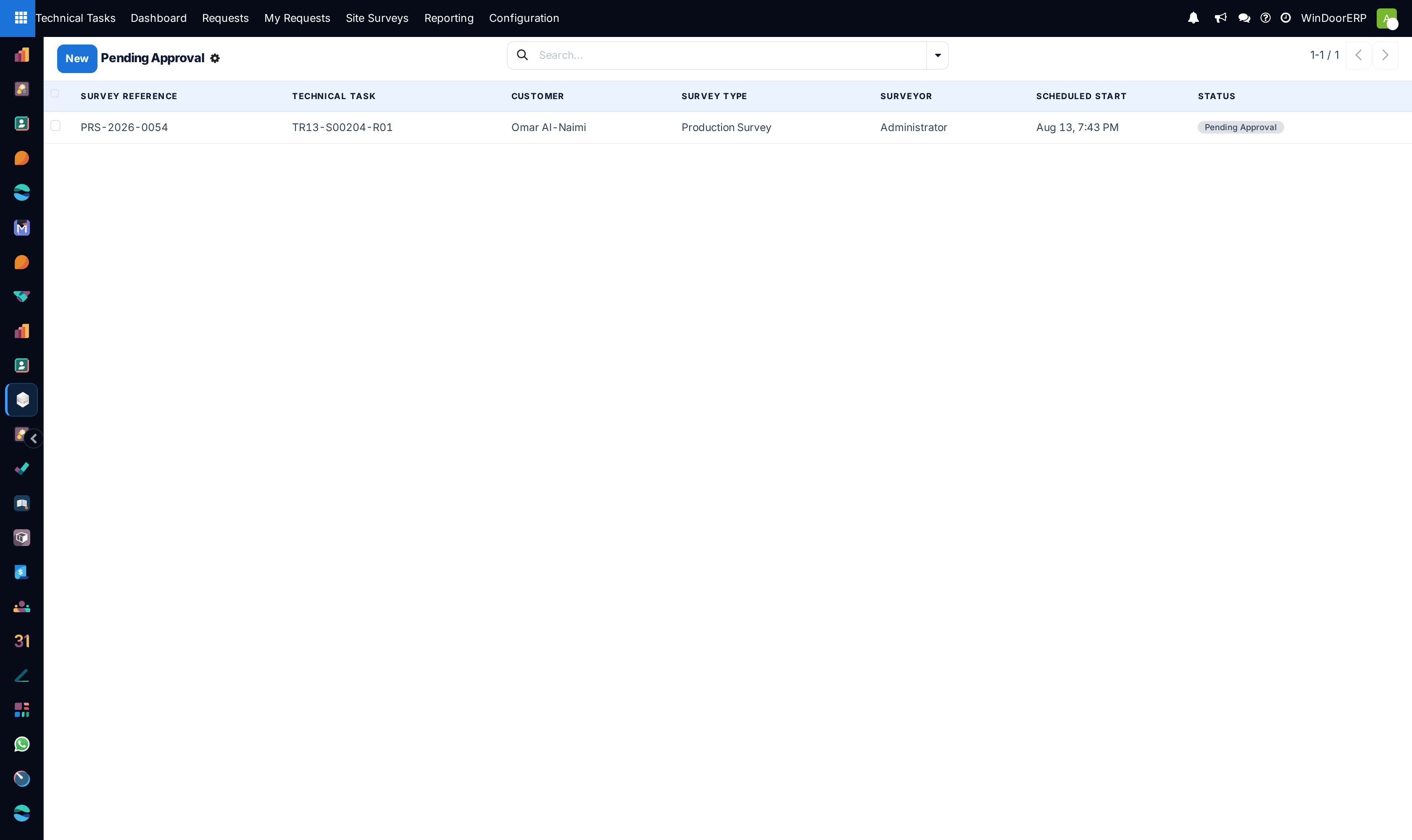 The Pending Approval list showing a production survey with its technical request, customer, surveyor, scheduled start and the Pending Approval badge